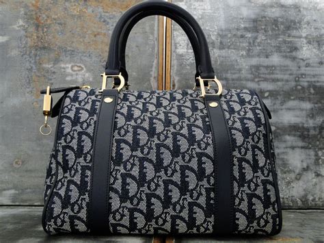 Christian Dior Monogram Bag .